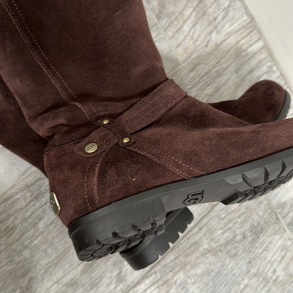 Womens tall Ugg riding boots brown suede size 6 with shearling inside - Picture 11 of 12
